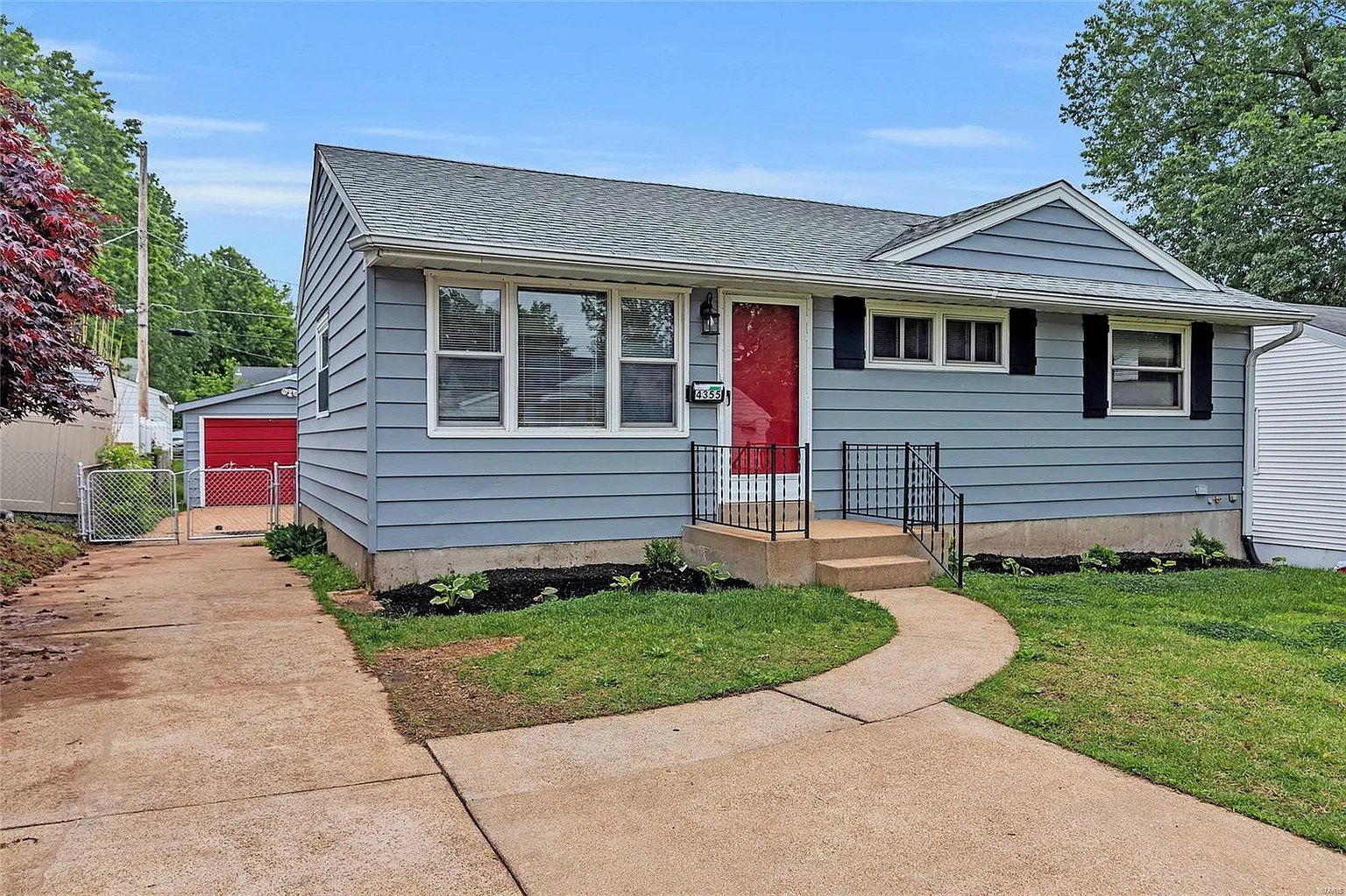 4355 Fatima Dr photo 1