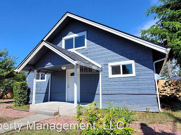 3rd image of 3561 S Gunnison St