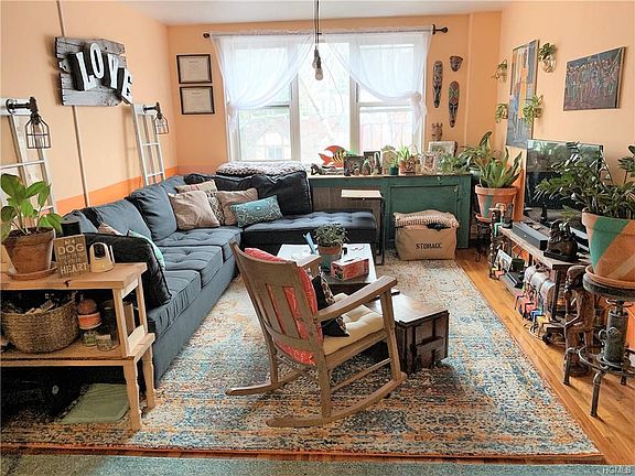 2nd image of 480 Riverdale Ave APT 6P