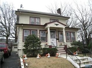 34 Elmwood Ter, Elmwood Park, NJ
