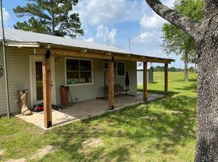 1481 Deer Hollow, Weimar, TX 78962