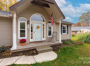 117 Clodfelter Rd, Mooresville, NC 28115