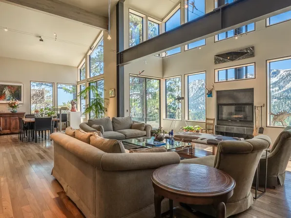 31 Juniper Ct, Mammoth Lakes, CA 93546