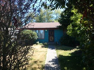 9228 32nd Ave SW, Seattle, WA 98126