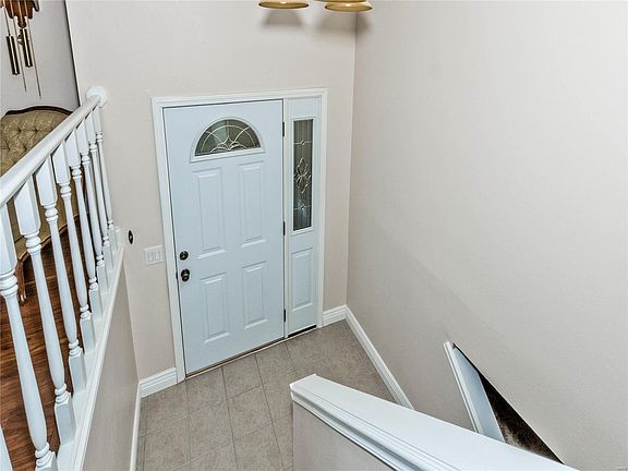 4th image of 12 Blue Spruce Ct