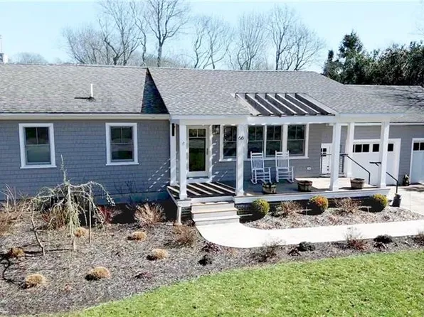 66 Pemberton Ave, Jamestown, RI 02835