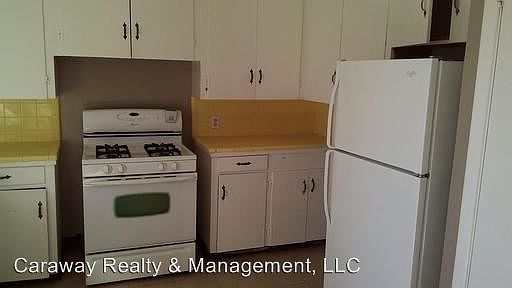 2nd image of 717 Olive St