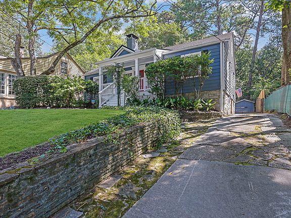 2nd image of 1885 Monroe Dr NE