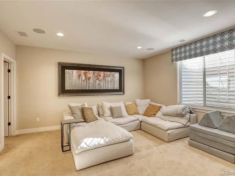 13700 Raritan Dr — Photo 26