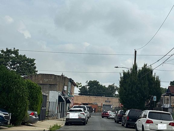 4th image of 4629 Lesher St