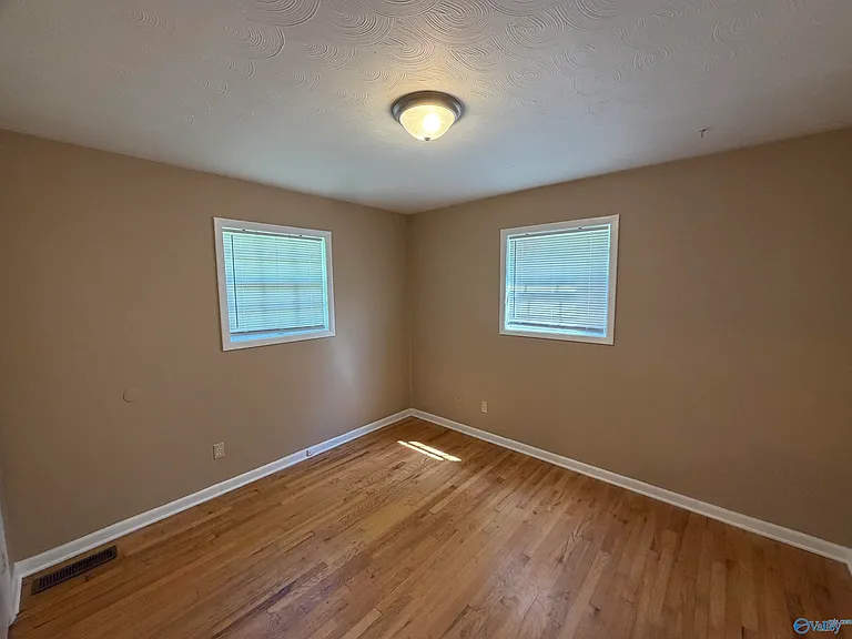 1802 Tunsel Rd SW — Photo 10