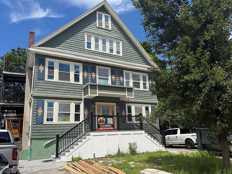 1853 Commonwealth Ave — Photo 6