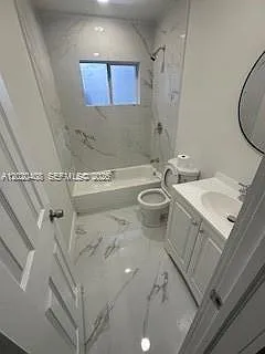 1311 NE 210th Ter Photo 1