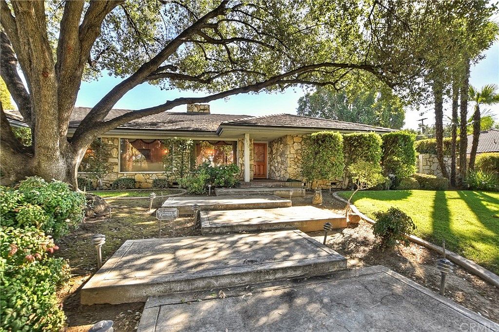 5910 Victoria Ave, Riverside, CA 92506 Zillow