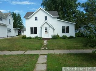 306 1st St SE, Fairfax, MN 55332