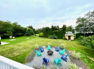 17 Clifford Dr, Westerly, RI 02891