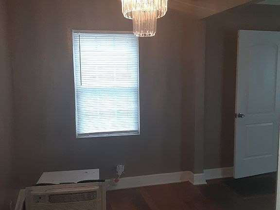 4th image of 1875 S Lauderdale St
