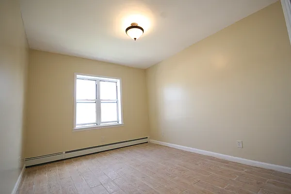 Rented by Rental Solutions Inc | media 6