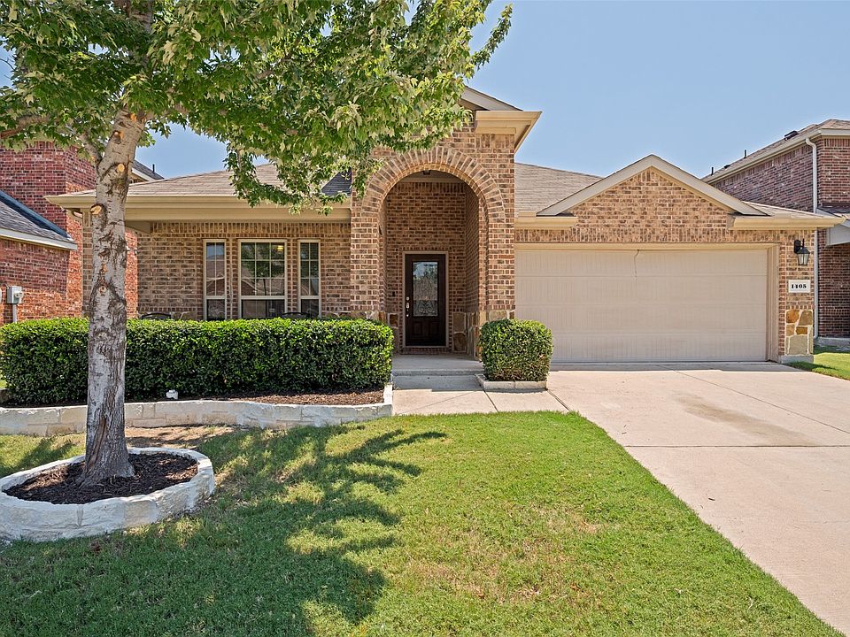 1st image of 1405 Red River Dr
