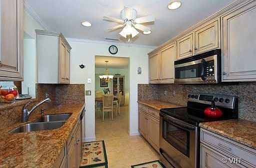 5th image of 114 SW 15th Ct