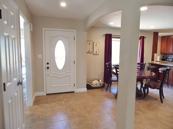 4th image of 4 Lakewynds Dr
