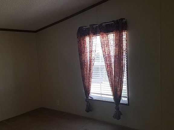 4th image of 4441 Gray Squirrel Dr