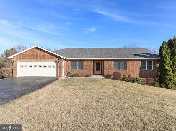 606 Fair Meadows Blvd, Hagerstown, MD 21740