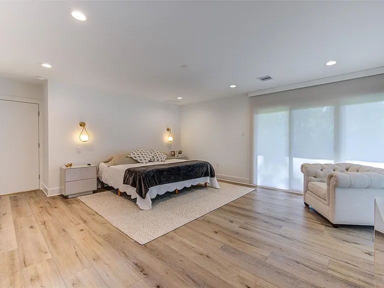 303 Isolde Dr — Photo 23