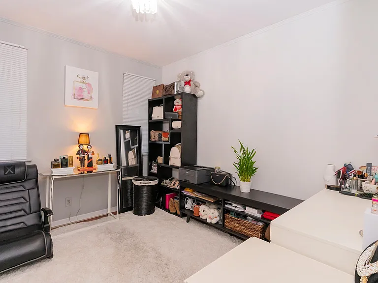 1620 W Northgate Dr — Photo 15