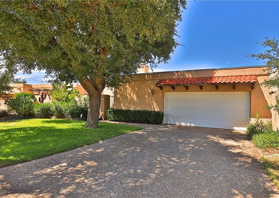 1st image of 47 Tamarisk Cir