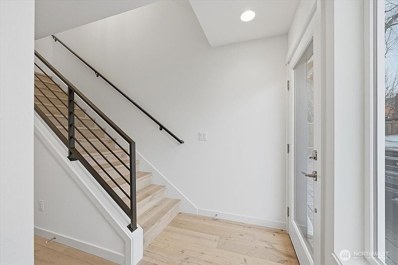 2nd image of 7320 11th Avenue NE