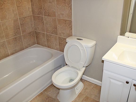 5th image of 11545 124th St NW #506241