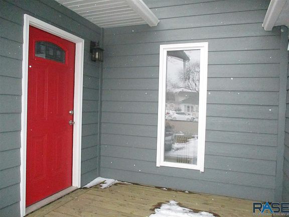 2nd image of 429 S Egan Ave