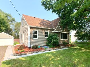 11408 Sunset Ave, Circle Pines, MN 55014