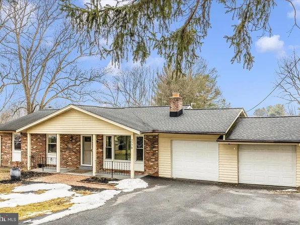 2778 Lynn St, Frederick, MD 21704