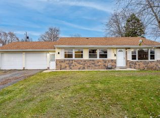 785 McCool Rd, Valparaiso, IN 46385