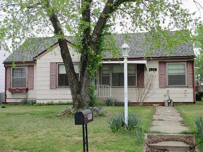 1908 W 6th St, Coffeyville, KS, 67337