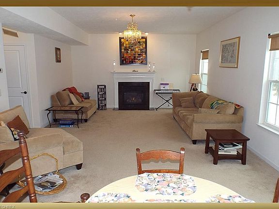 4th image of 120 Slate Dr