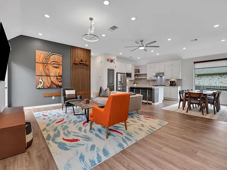 4933 Chester Lake Ln — Photo 6