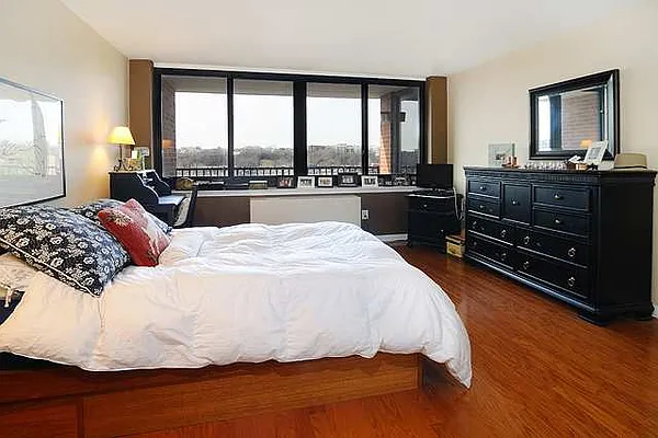 Sold by Hudson Place Realty | media 8