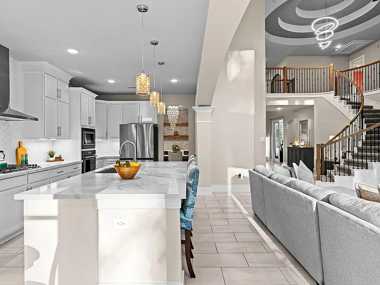 141 Bronze Bow Dr — Photo 15