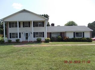 205 Wellington Dr, Moore, SC 29369