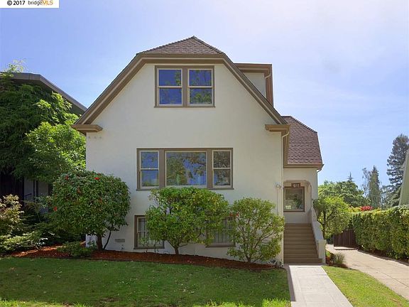 2nd image of 1011 Mariposa Ave