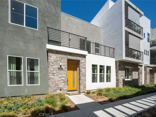 27456 Stipa Pl, Valencia, CA 91381