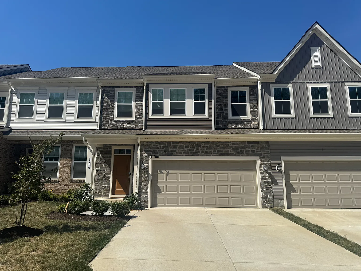3 bed, 2.5 bath, 2159 sqft, $2,850 — Photo 1