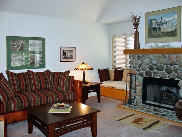 2nd image of 939 Incline Way McCloud #203