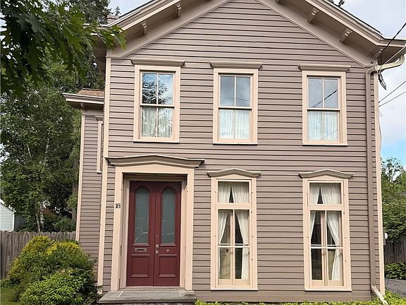 2nd image of 18 Eagle St