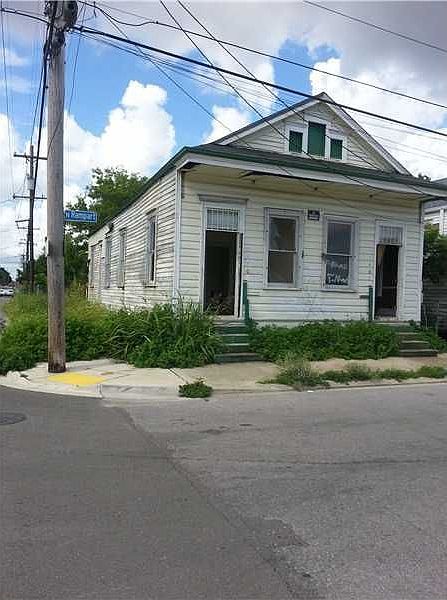 1st image of 2440 Pauger St