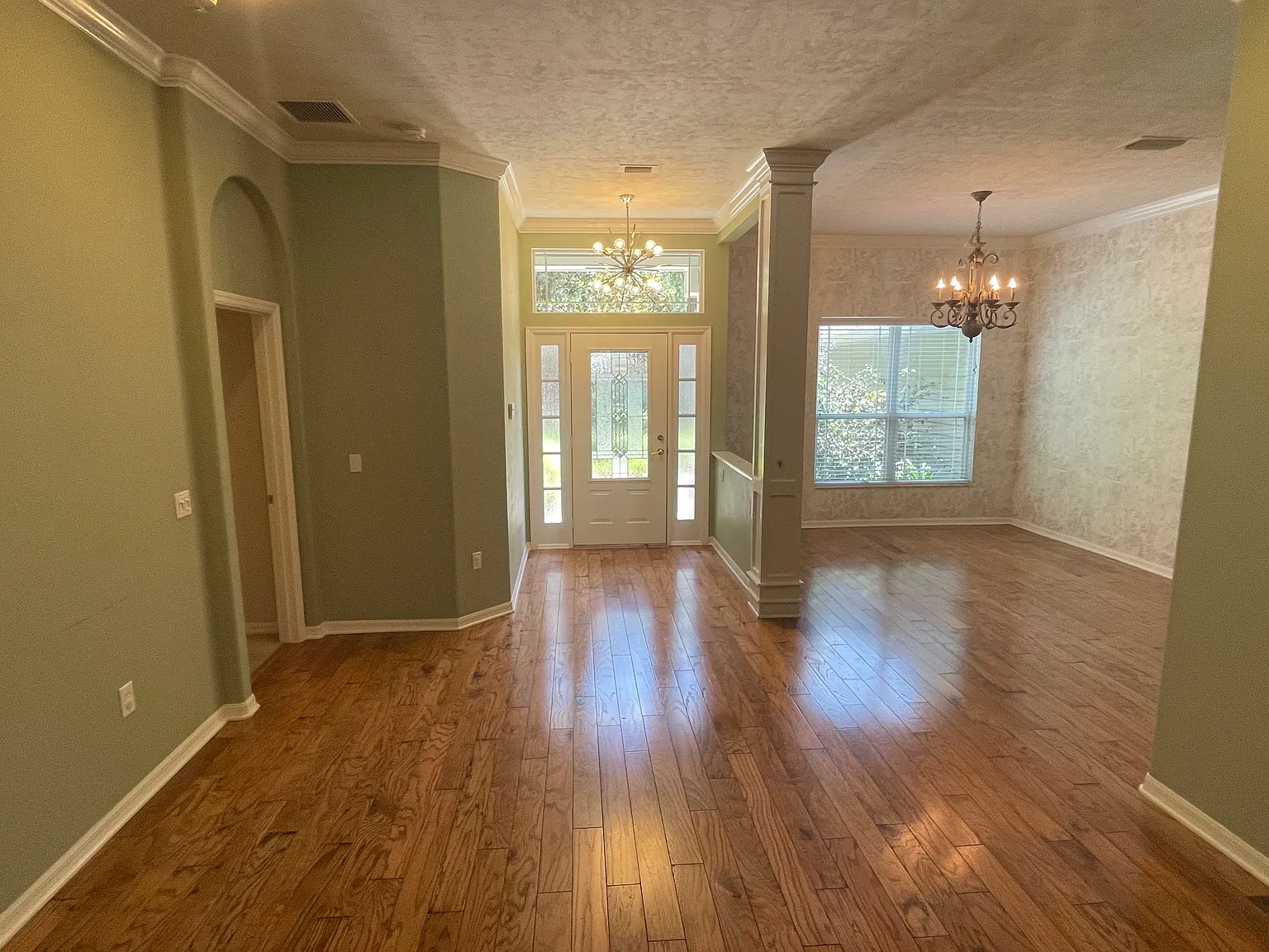 4 bed, 2397 sqft, $2,950 — Photo 3