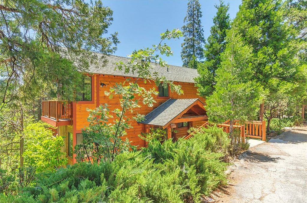 683 Grass Valley Rd, Lake Arrowhead, CA 92352 Zillow
